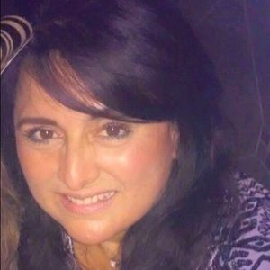 Meet your Posher, Adriana